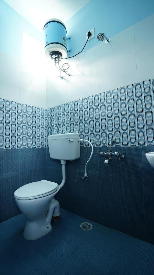 Easvari Grand Pg For Women - Female Only Vandrerhjem Chennai Eksteriør bilde