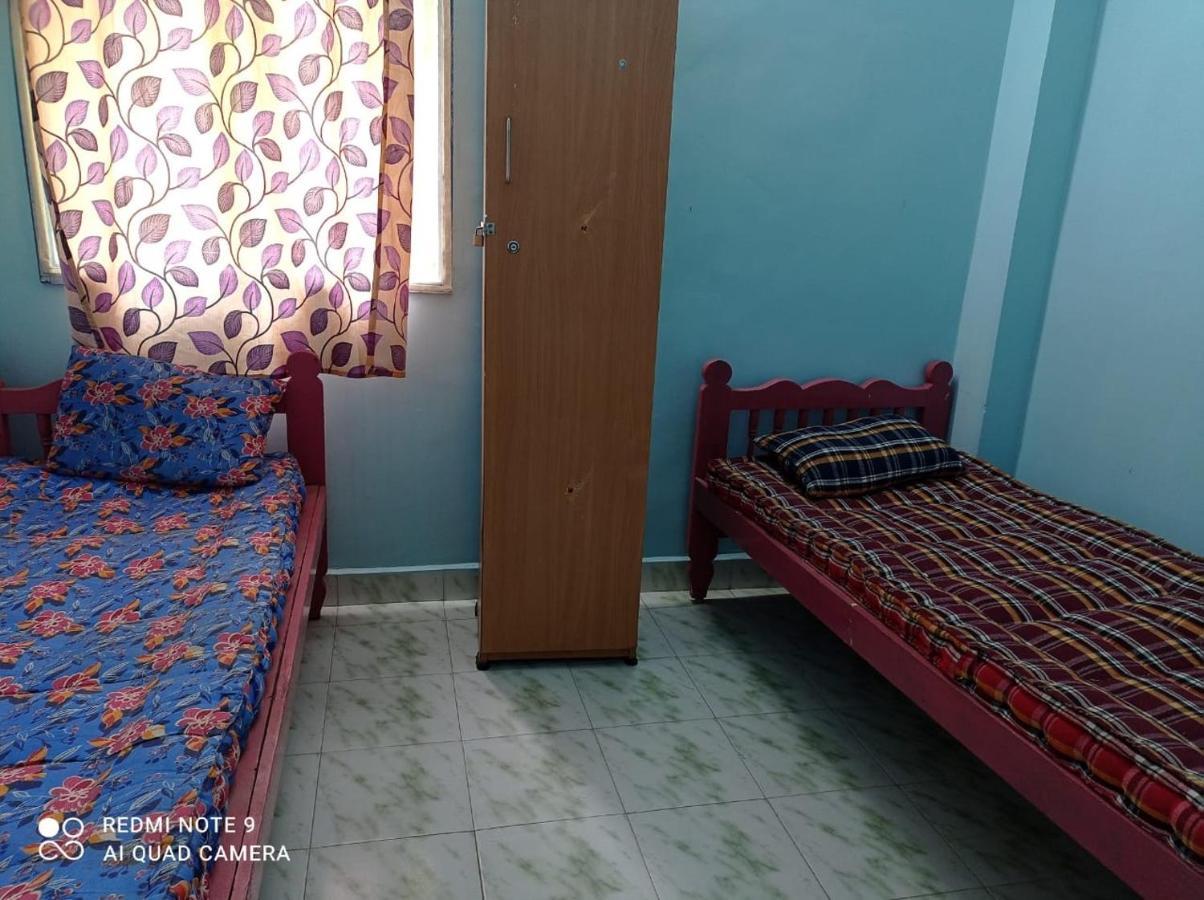 Easvari Grand Pg For Women - Female Only Vandrerhjem Chennai Eksteriør bilde